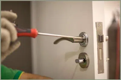 Locksmith Solution Services Staten Island, NY 347-614-2350 - 68-44-8